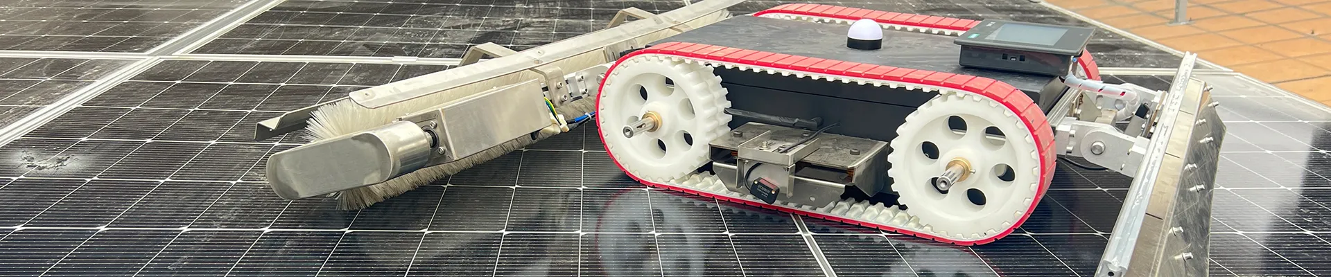 Solar Panel Cleaning Machine