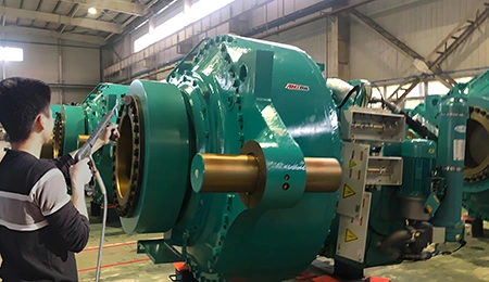 Steam cleaning of heavy industrial machinery